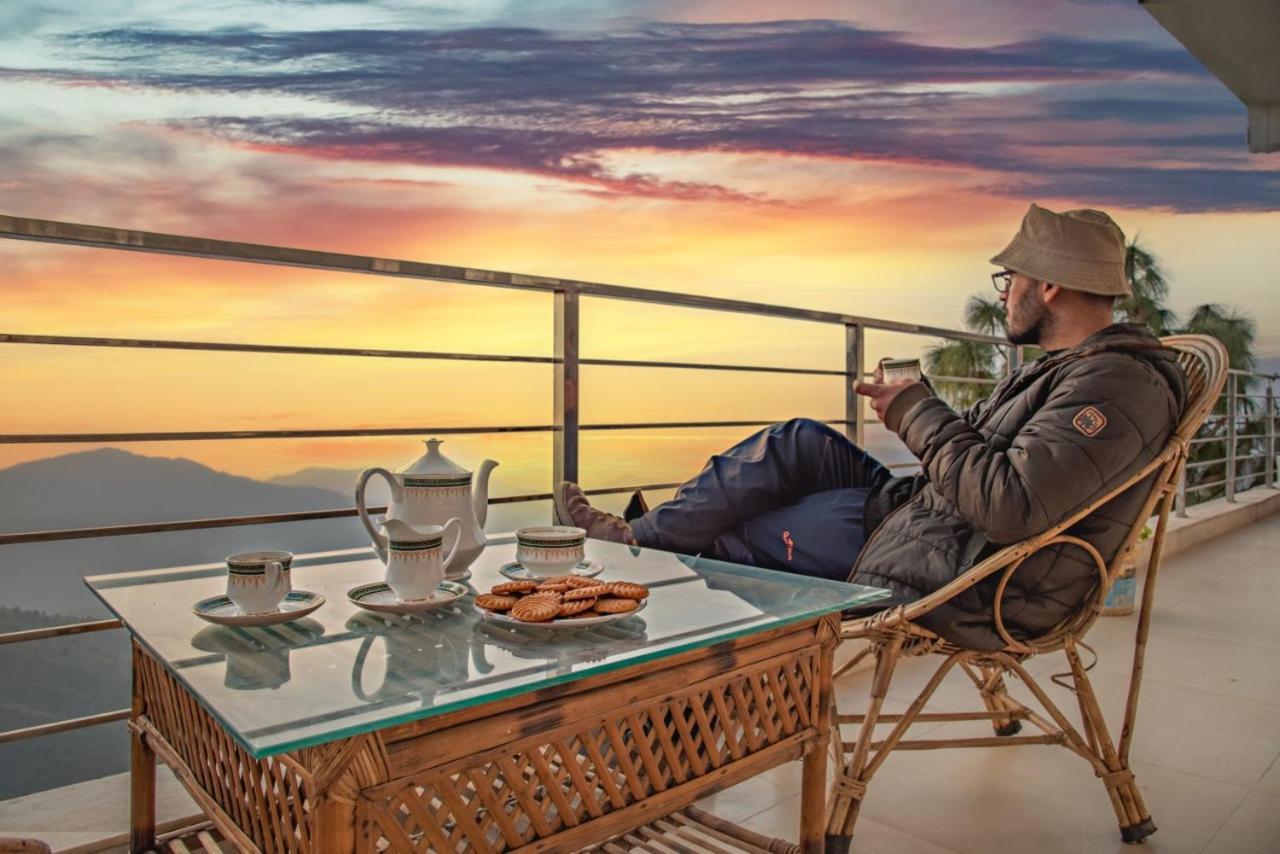 The Mesmerzing View I Serviced Apt I L Lawn I Bonfire I By Exotic Stays Kasauli Exterior foto