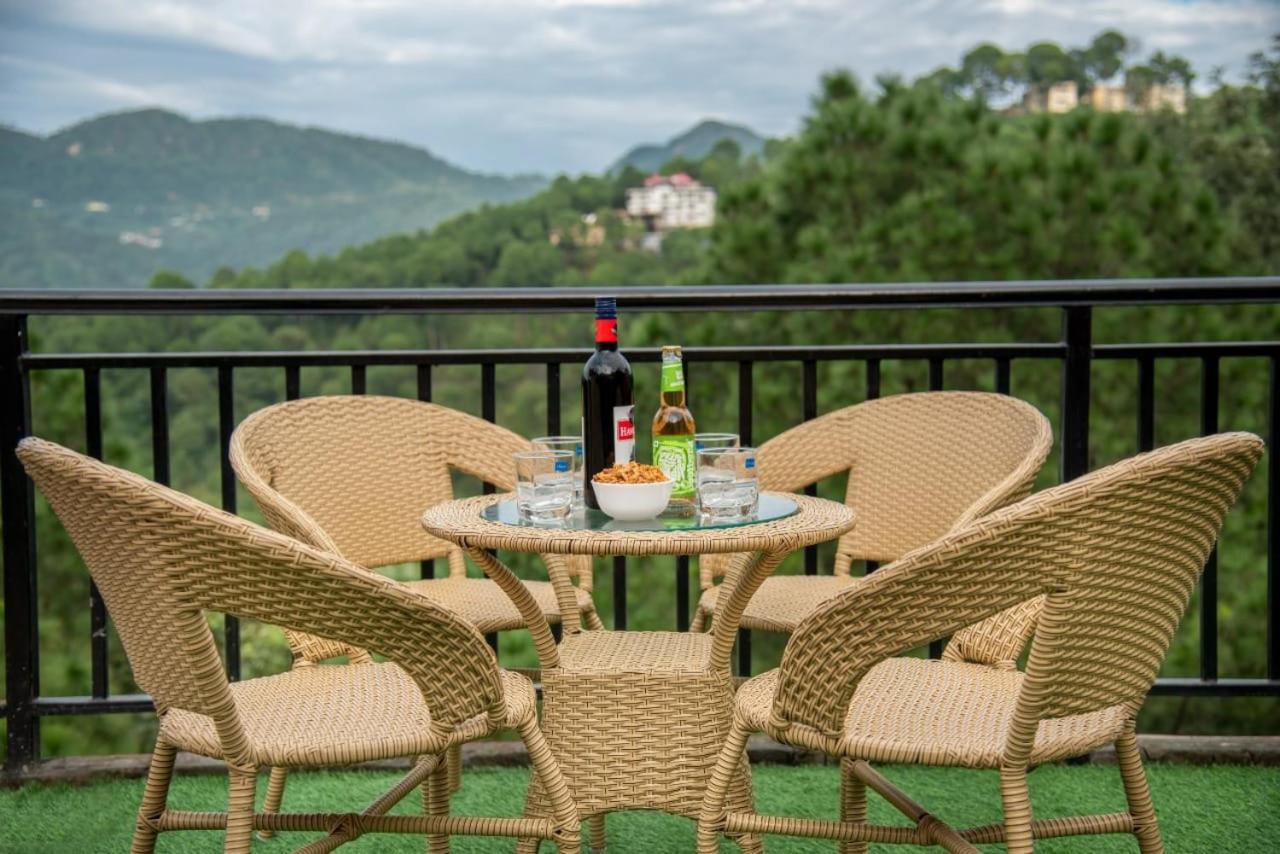 The Mesmerzing View I Serviced Apt I L Lawn I Bonfire I By Exotic Stays Kasauli Exterior foto